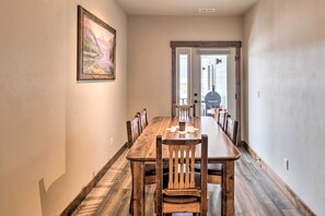 Apartment (2 Bedrooms) | Bahagian dalam