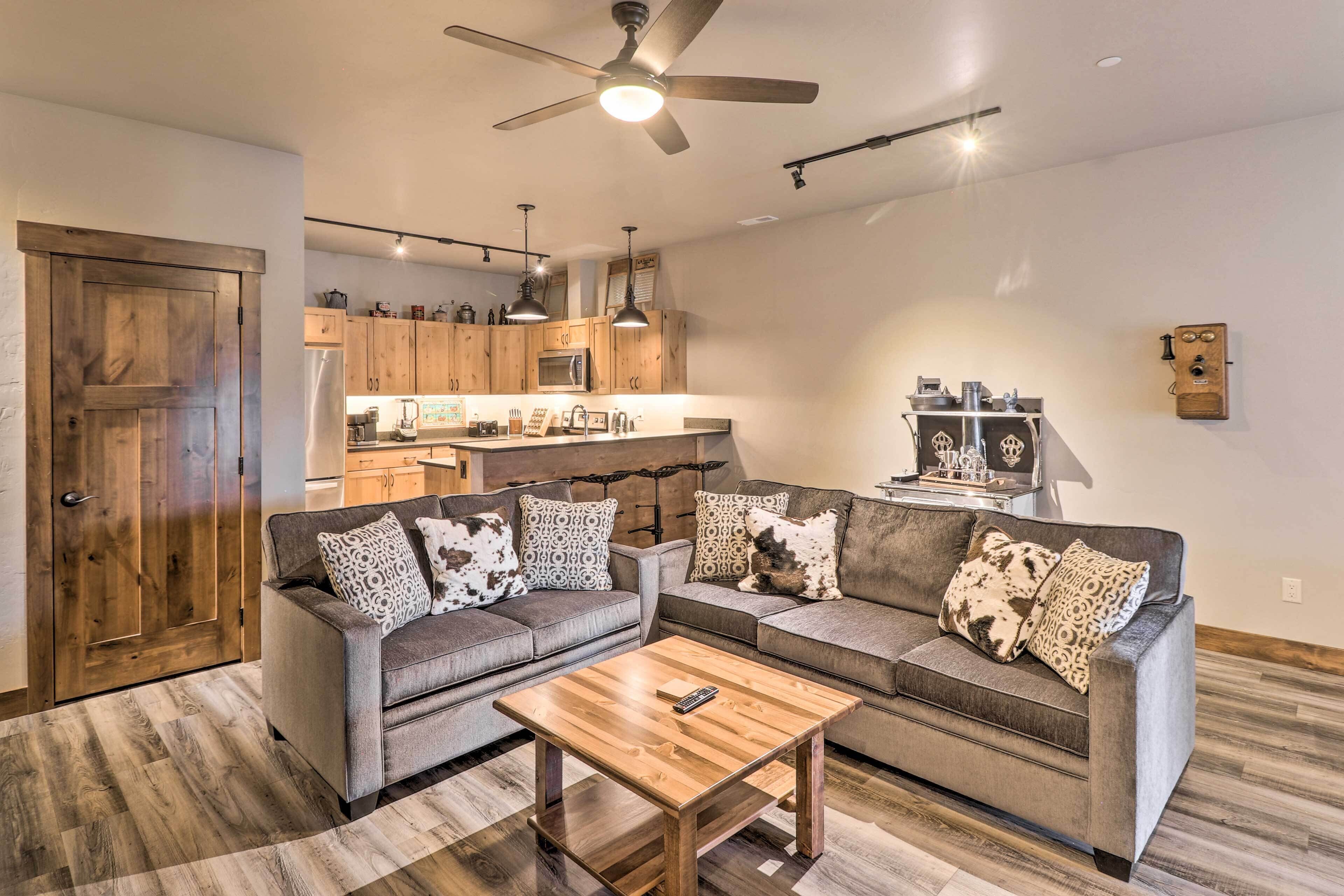 Apartment (2 Bedrooms) | Front of property