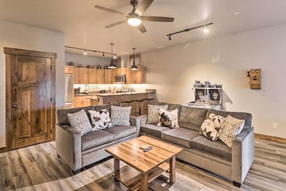 Cozy Columbia Falls Condo w/ Private Balcony!