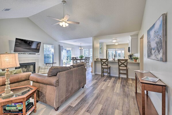 House (3 Bedrooms) | Interior - Family-friendly Home Near Destin Beaches (Niceville)