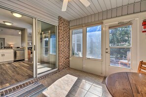 Interior - Family-friendly Home Near Destin Beaches (Niceville)