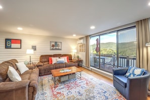 Apartment (4 Bedrooms) | Interior - Walk to Ski & Golf: Sugar Mountain Condo! (Banner Elk)