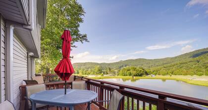 Walk to Ski & Golf: Sugar Mountain Condo!