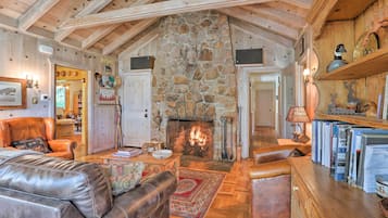 House (5 Bedrooms) | Front of property