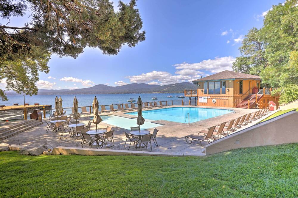 Hot Tub & Lake Tahoe Views: Kings Beach Lodge - Kingswood Estates, CA