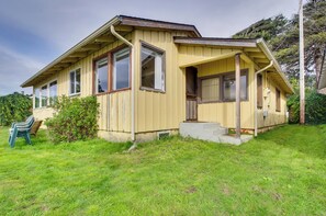 Cottage (2 Bedrooms) | Interior