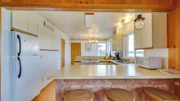 Cottage (2 Bedrooms) | Interior