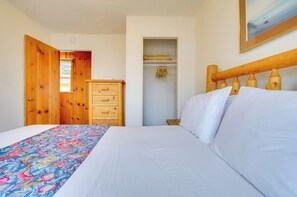 Cottage (2 Bedrooms) | Interior