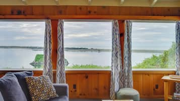 Cottage (2 Bedrooms) | Interior
