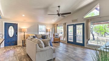 Cottage (3 Bedrooms) | Interior