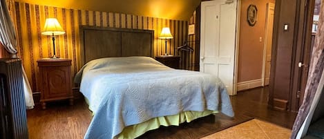 5 Schlafzimmer, Bügeleisen/Bügelbrett, kostenloses WLAN, Bettwäsche