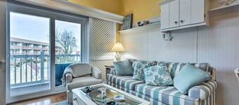 Ocean City Beach Condo w/ Private Balconies!