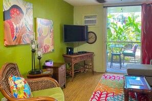 Apartment (0 Bedroom) | Interior - First Responders Book With Us - Kona Islander Inn! (Kailua-Kona)
