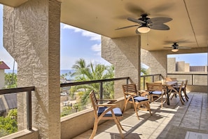 Apartment (2 Bedrooms) | Interior - Downtown Kona Condo w/ Pool Access: Walk to Beach! (Kailua-Kona)