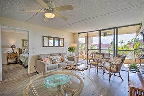 Apartment (2 Bedrooms) | Interior - Downtown Kona Condo w/ Pool Access: Walk to Beach! (Kailua-Kona)
