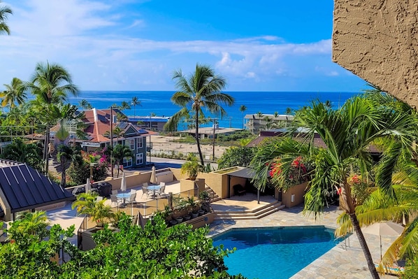 Apartment (2 Bedrooms) | Interior - Downtown Kona Condo w/ Pool Access: Walk to Beach! (Kailua-Kona)