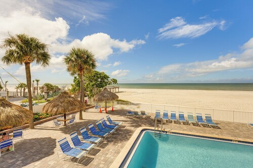 Beachfront Redington Shores Condo w/ Pool!