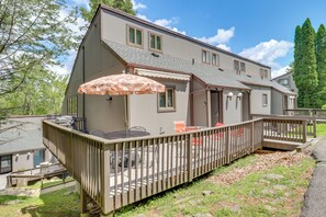 Apartment (3 Bedrooms) | Front of property