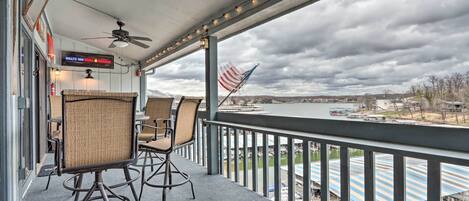 Apartment (2 Bedrooms) | Front of property