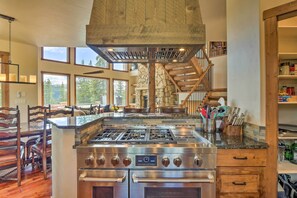 House (4 Bedrooms) | Interior - 24-0085 Fairplay Home w/ Hot Tub & Mountain Views! (Fairplay)