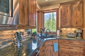 House (4 Bedrooms) | Interior - 24-0085 Fairplay Home w/ Hot Tub & Mountain Views! (Fairplay)