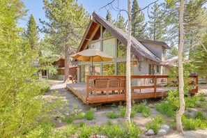 House (4 Bedrooms) | Interior - 2 Mi to Skylandia Beach: Tahoe City Home w/ Deck (Tahoe City)
