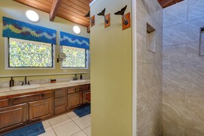 Interior - Hale O Aloha Handicap Accessible Gem in Kona! (Kailua-Kona)