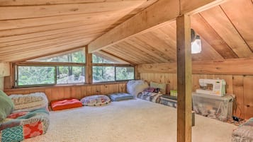 House (1 Bedroom) | Interior