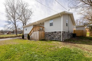 House (3 Bedrooms) | Interior - Pet-friendly Digs w/ Fire Pit & Large Yard! (Fayetteville)