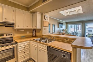 Apartment (3 Bedrooms) | Eigene Küche | Mikrowelle, Ofen, Herdplatte, Geschirrspüler