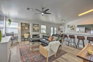 House (3 Bedrooms) | Front of property