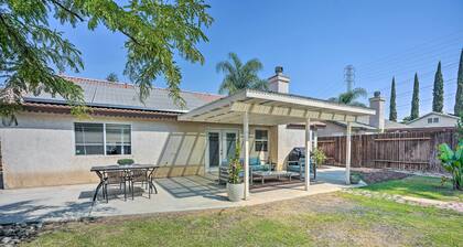 Stylish Bakersfield Getaway With Pool Table!
