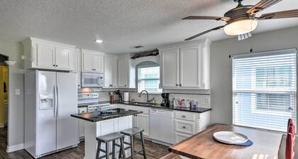 2 Blocks to Gulf: Surfside Beach Family Home!