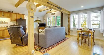 New London Cottage w/ Grill, Lake & Beach Access