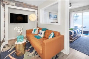 Smart TV - 10 Steps to the Beach Private Beach Paradise (Indian Rocks Beach)