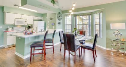 Kissimmee Condo w/ Private Porch < 7 Mi to Disney!