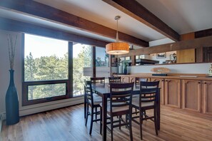 Nhà (3 Bedrooms) | Nội thất