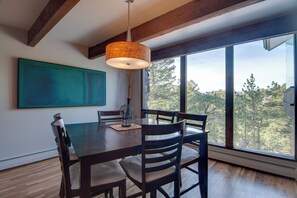 Talo (3 Bedrooms) | Sisätilat