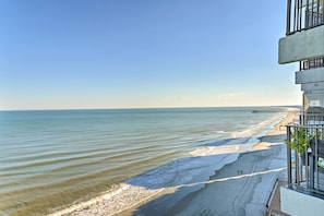 Apartment (1 Bedroom) | Interior - Oceanfront Oasis w/ Deck and Resort Beach Access! (Murrells Inlet)