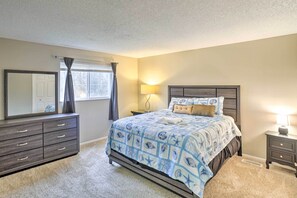 House (3 Bedrooms) | Interior - Charming Columbus Home ~ 7 Mi to Ohio State! (Columbus)