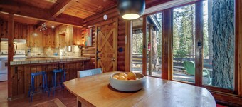 Boutique + Artsy Log Cabin in North Lake Tahoe!