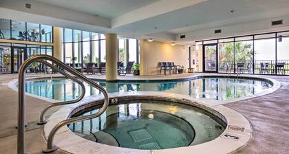 Dauphin Island Condo w/ Pool, Balcony & Ocean View