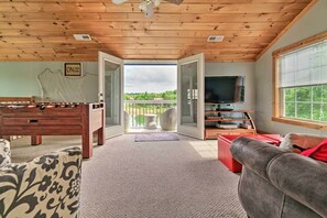Interior - Sevierville Lake House w/ Deck & Foosball Table! (Sevierville)