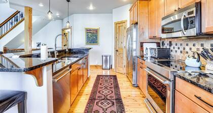 Dtwn Frisco Home w/ Mtn View, 11 Mi to Ski Breck!