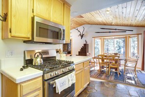 Talo (3 Bedrooms) | Sisätilat