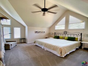 3 habitaciones, tabla de planchar con plancha, wifi y ropa de cama 