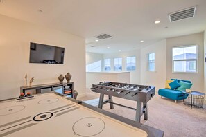 Villa (4 Bedrooms) | Interior