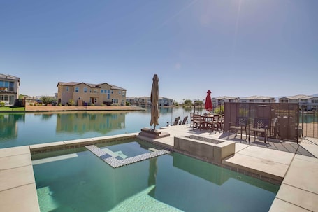 Villa (4 Bedrooms) | Front of property