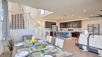 Villa (4 Bedrooms) | Interior