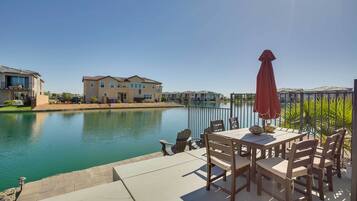 Villa (4 Bedrooms) | Interior